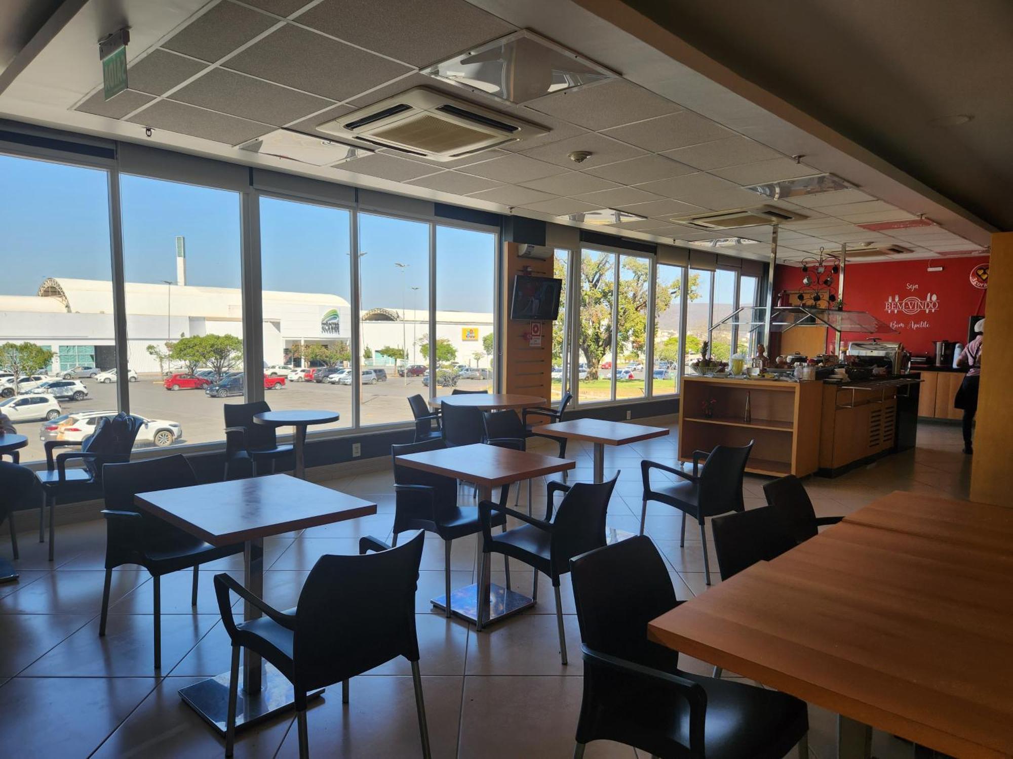 Ibis Montes Claros Shopping Hotel Bagian luar foto