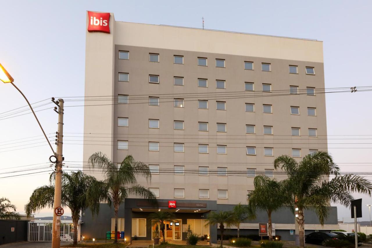 Ibis Montes Claros Shopping Hotel Bagian luar foto