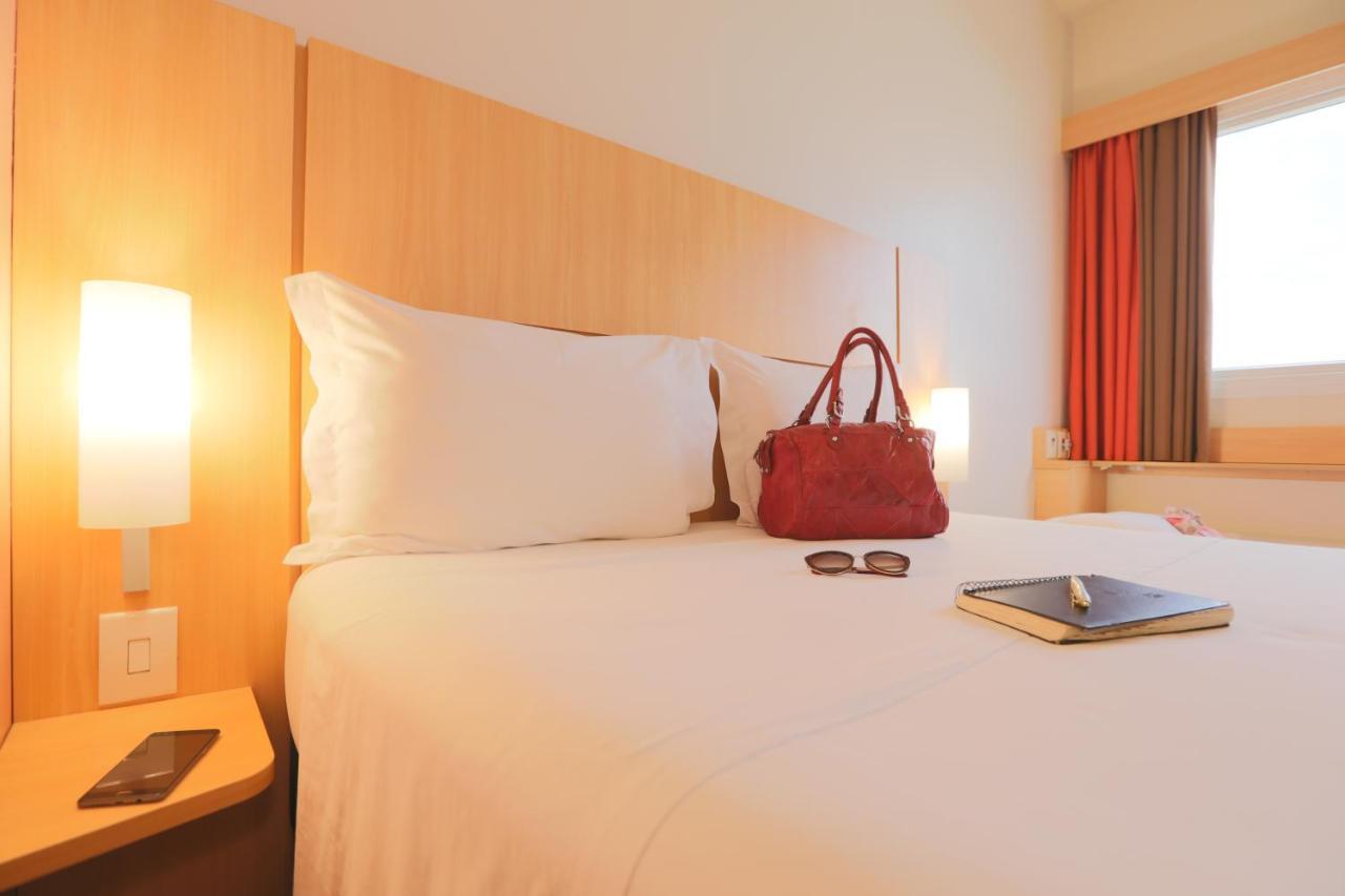 Ibis Montes Claros Shopping Hotel Bagian luar foto